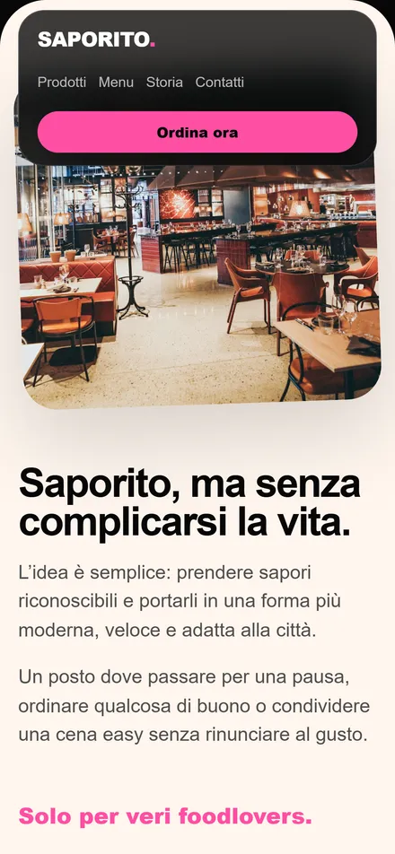 Sezione storia di Saporito su smartphone, con la foto del locale e un testo breve